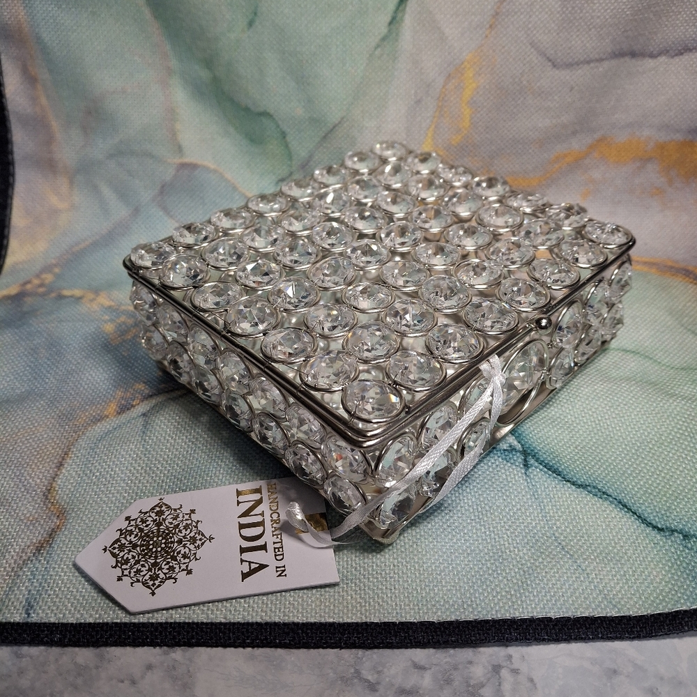 Silver Crystal Decor Box - Picture 4 of 9